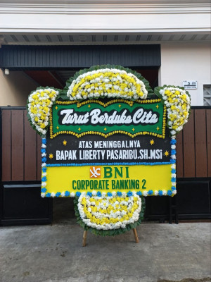 Papan Bunga Duka di Paniai Barat