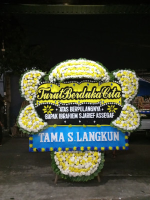 Papan Bunga Duka di Paniai Barat